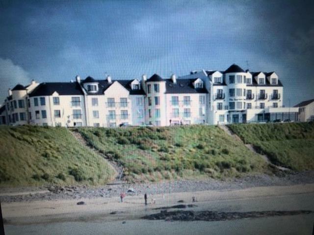 Beach Front Apt Portballintrae , Bushmills Close To Royal Portrush Golf Club Exterior foto